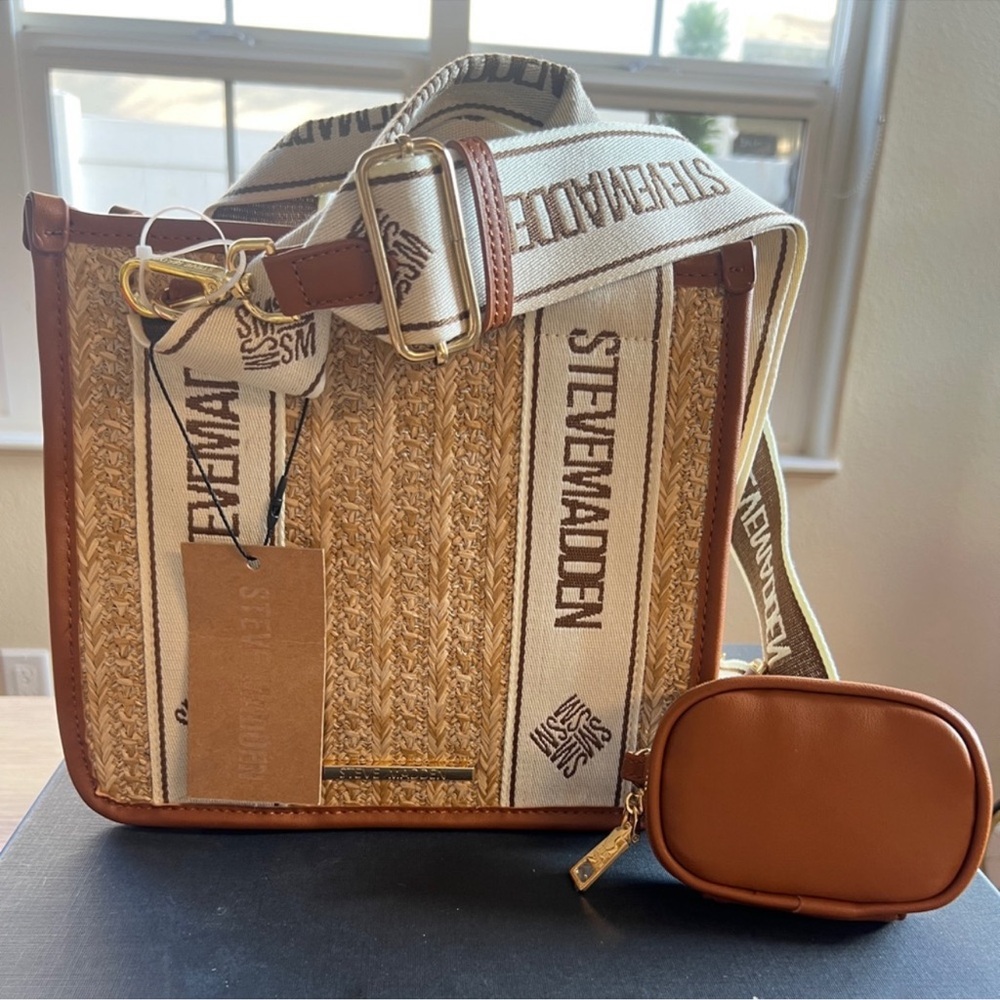 🤎🐚NWT STEVE MADDEN STRAW
WICKER BWEBBER CROSSBODY, TOTE BAG, & COIN PURSE🐚🤎